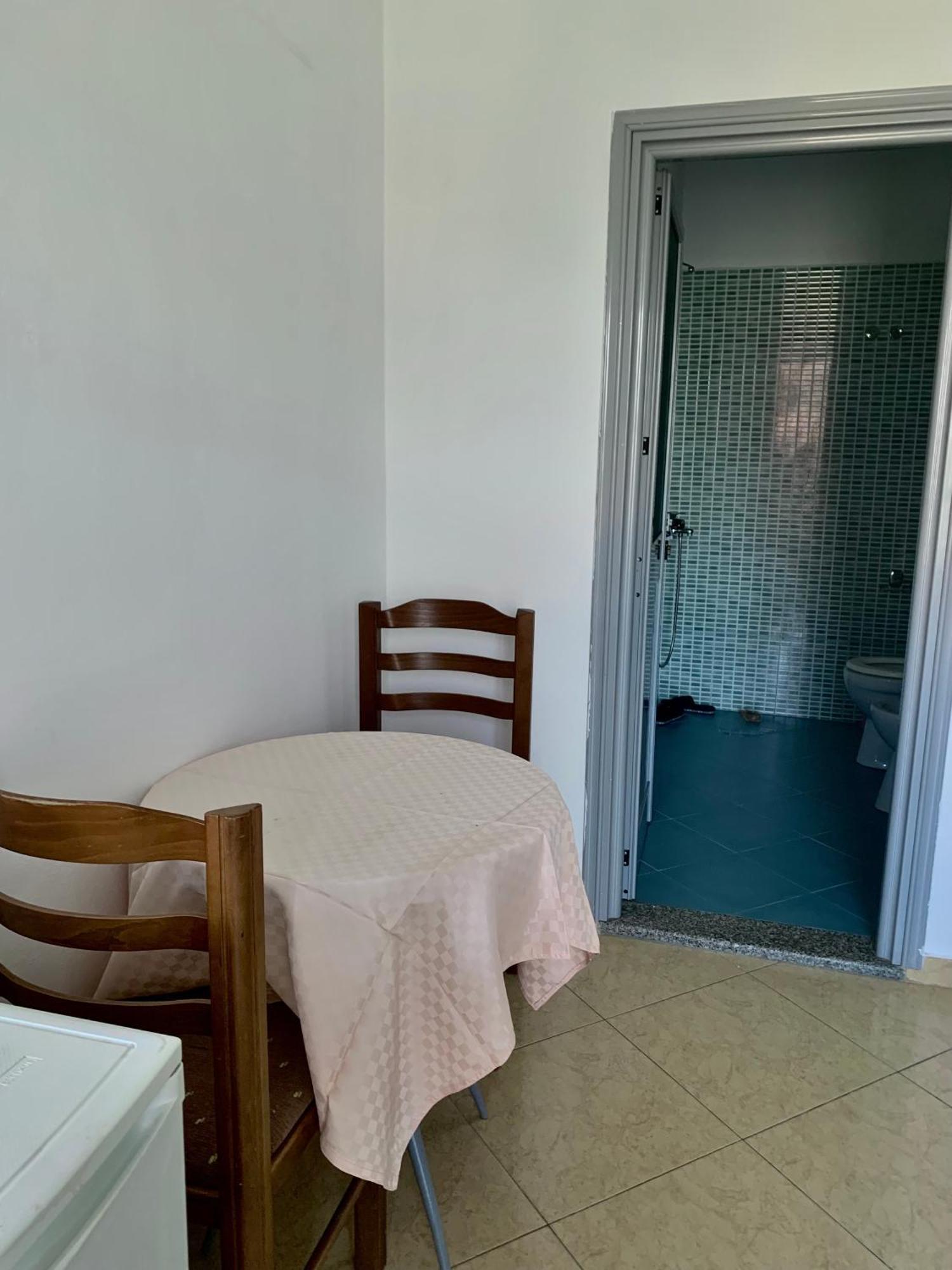 Serenade Beach Durrës Habitación foto